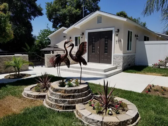 305 N Mayflower Avenue, Monrovia, California 91016
