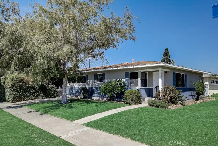 401 Elizabeth Way, Fullerton, California 92833