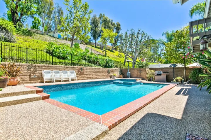7174 E Columbus Drive, Anaheim Hills, California 92807