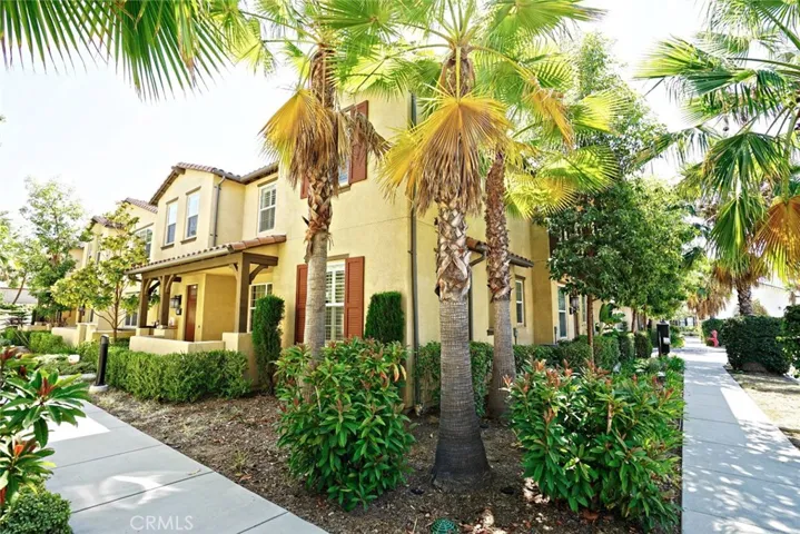 950 N Chaparral Lane D, Azusa, California 91702