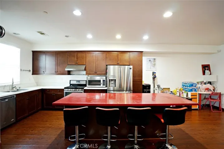 950 N Chaparral Lane D, Azusa, California 91702