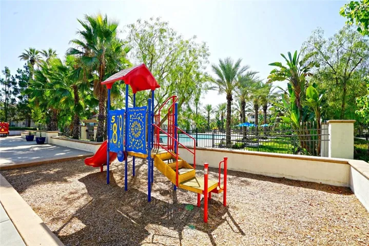 950 N Chaparral Lane D, Azusa, California 91702