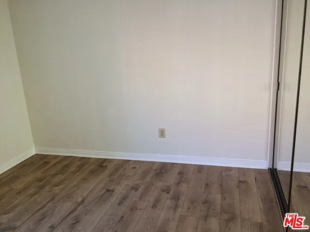 18408 Hatteras Street 13, Tarzana, California 91356