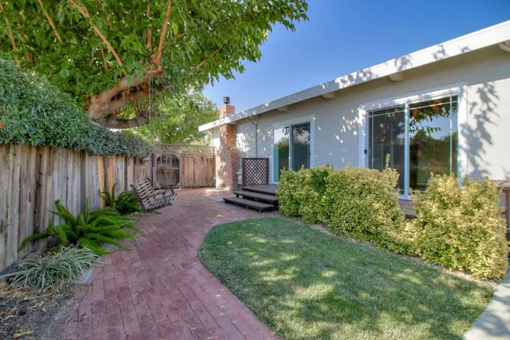 1133 Crowley Avenue, Santa Clara, California 95051