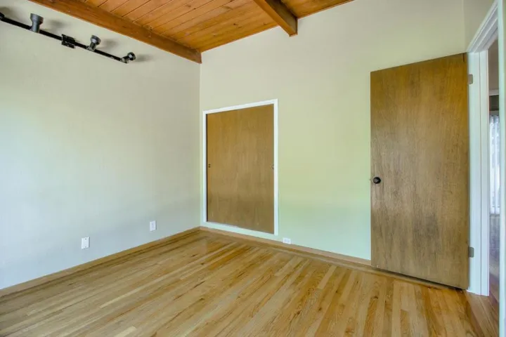 1133 Crowley Avenue, Santa Clara, California 95051