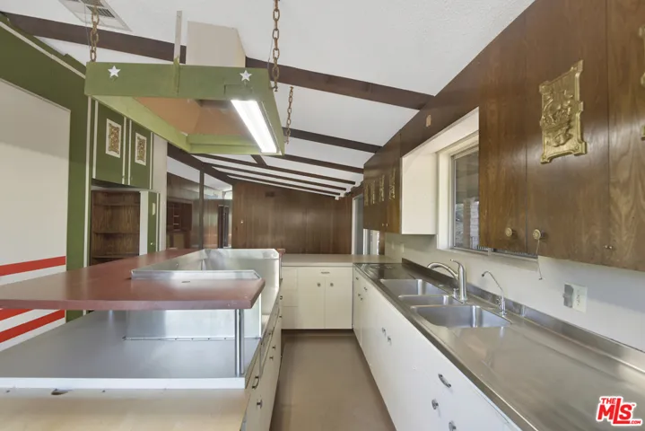 Custom Stainless Counter tops