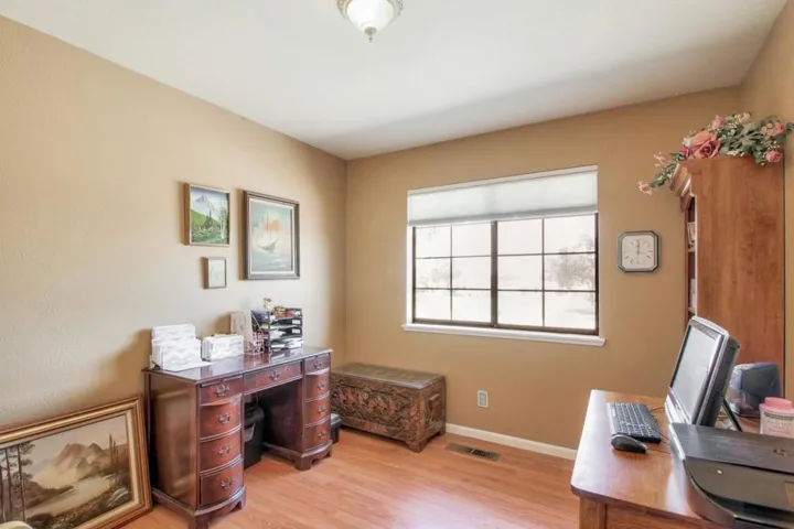 1031 Clearview Drive, Hollister, California 95023