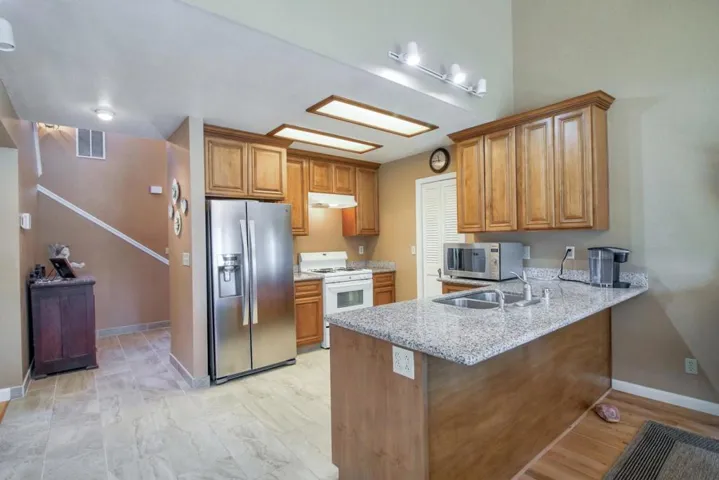1031 Clearview Drive, Hollister, California 95023