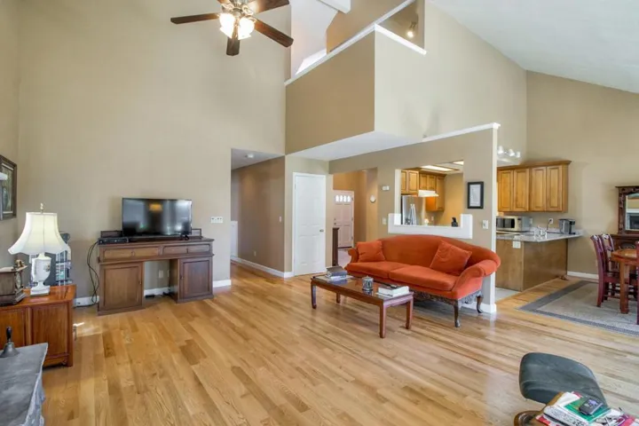 1031 Clearview Drive, Hollister, California 95023