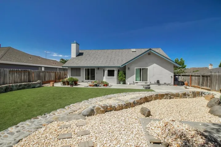 1031 Clearview Drive, Hollister, California 95023