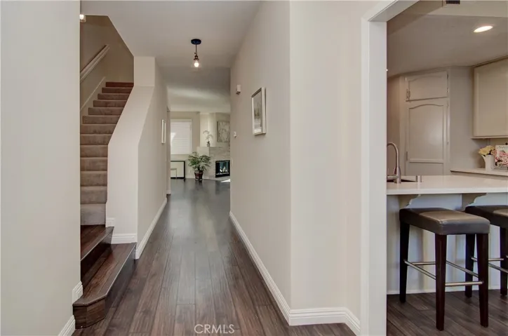 Now this is an entry way!