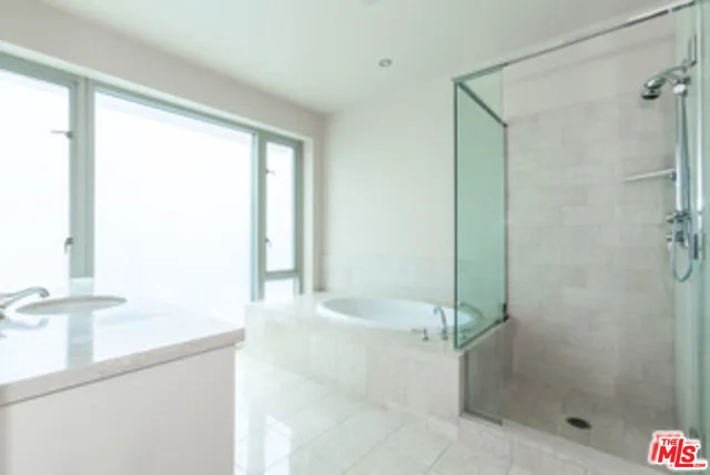 10727 Wilshire 1601, Los Angeles, California 90024