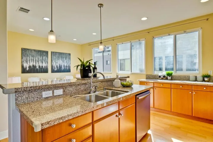 3727 Egret Lane, Palo Alto, California 94303