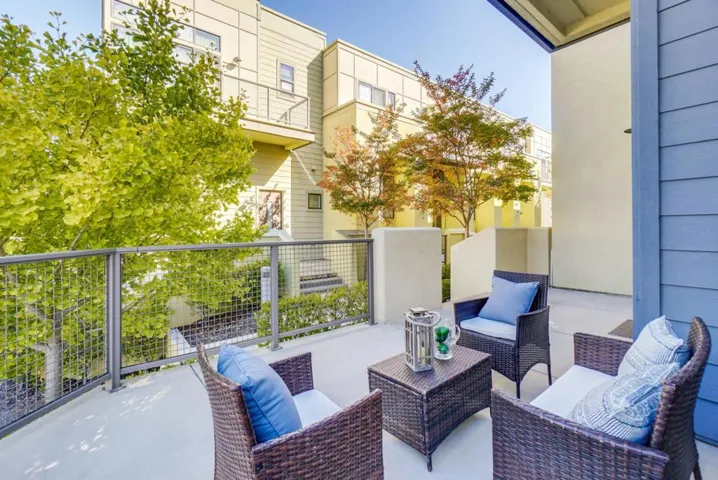 3727 Egret Lane, Palo Alto, California 94303