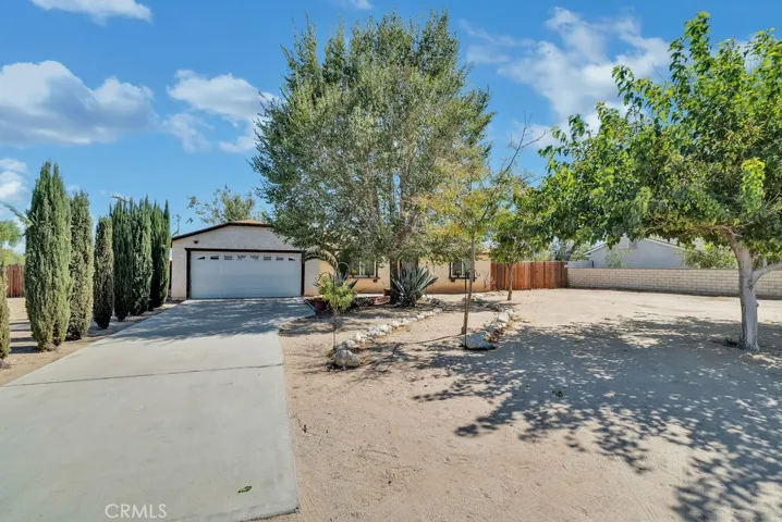 11463 Primrose Avenue, Hesperia, California 92345