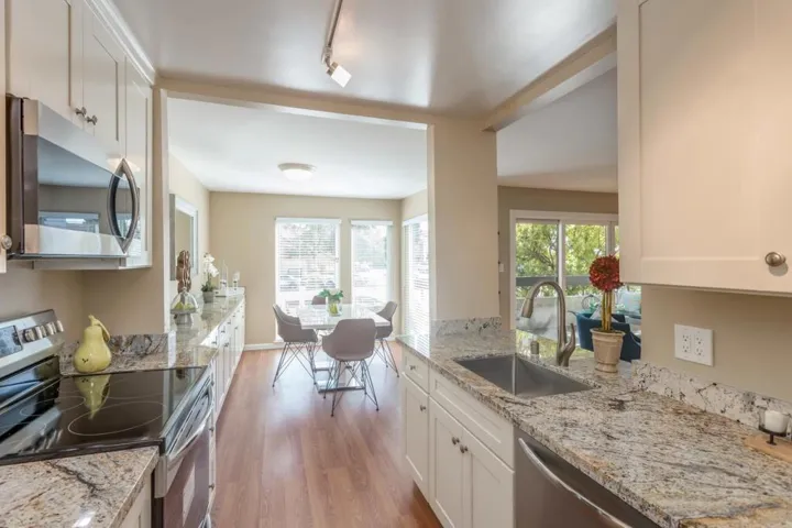 1456 San Carlos Avenue 101, San Carlos, California 94070