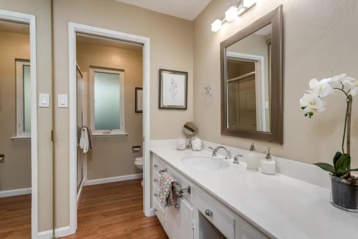 1456 San Carlos Avenue 101, San Carlos, California 94070