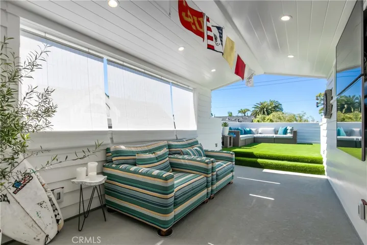 427 1/2 Marigold Avenue, Corona Del Mar, California 92625