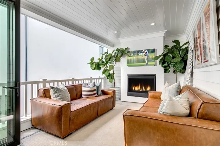 427 1/2 Marigold Avenue, Corona Del Mar, California 92625