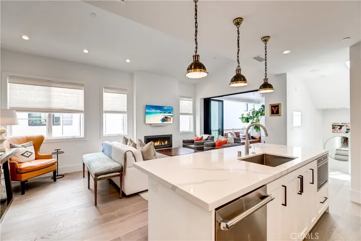 427 1/2 Marigold Avenue, Corona Del Mar, California 92625
