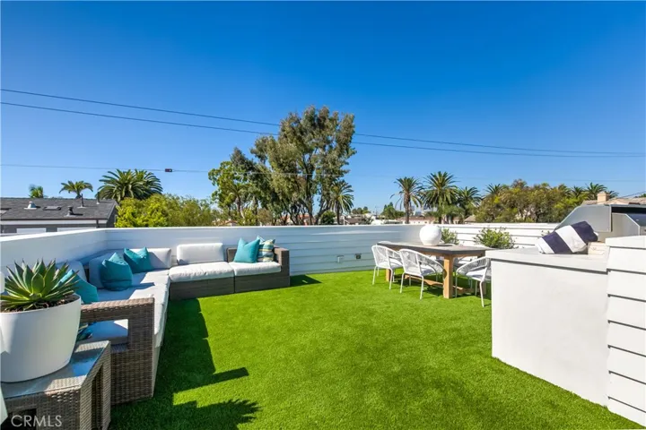 427 1/2 Marigold Avenue, Corona Del Mar, California 92625