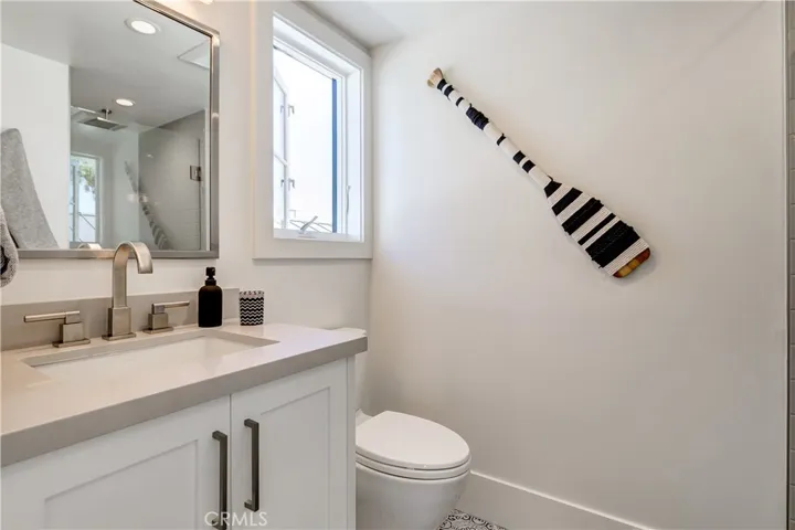 427 1/2 Marigold Avenue, Corona Del Mar, California 92625