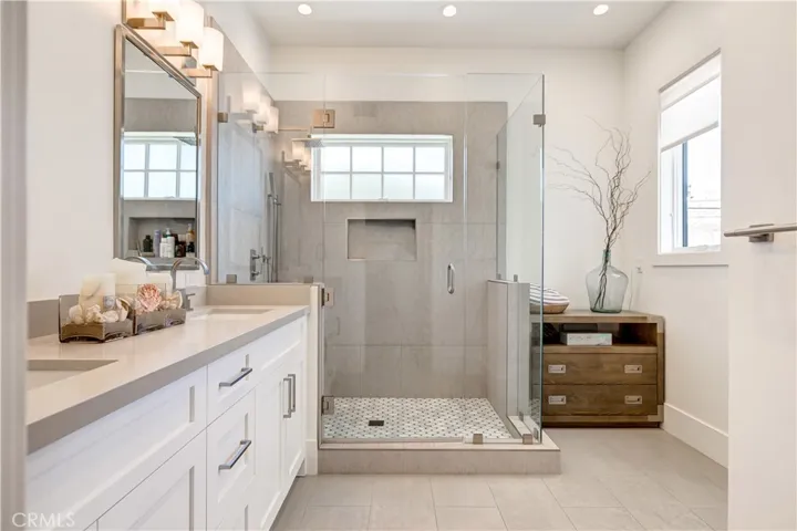 427 1/2 Marigold Avenue, Corona Del Mar, California 92625