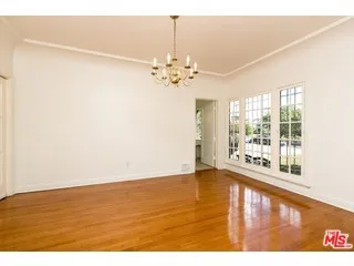 147 N Poinsettia Place, Los Angeles, California 90036
