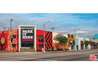 147 N Poinsettia Place, Los Angeles, California 90036
