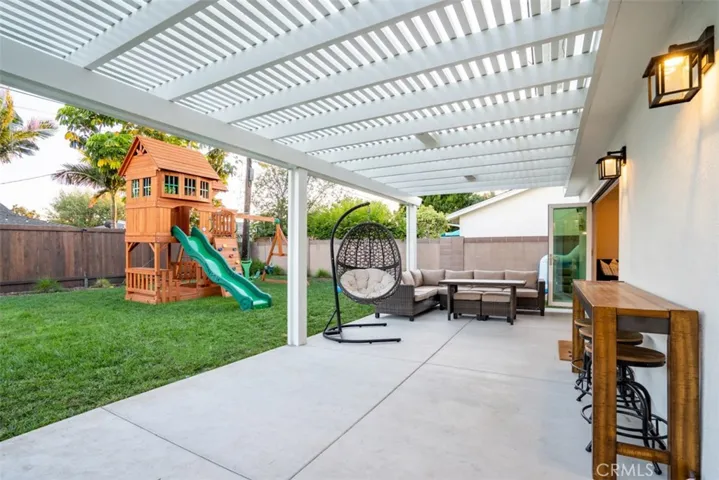 2017 N Capella Court, Costa Mesa, California 92626