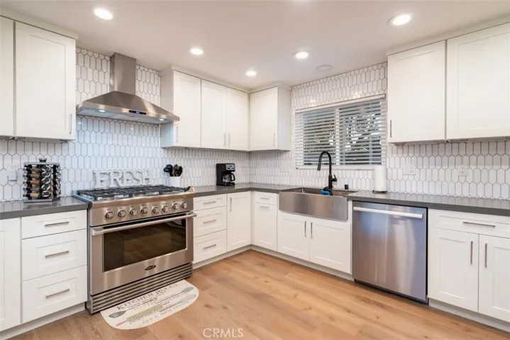 2017 N Capella Court, Costa Mesa, California 92626