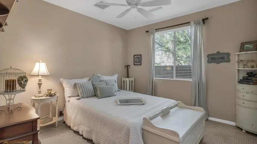 41324 Gaslight-20