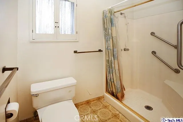 515 E Mountain Street, Glendale, California 91207