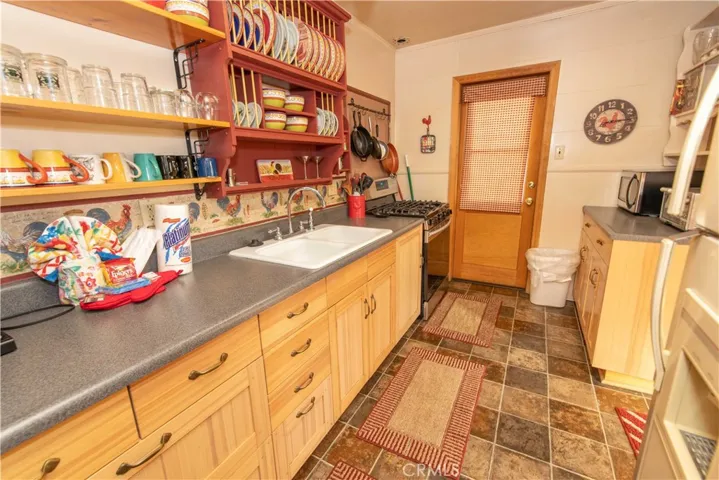 453 Vista Lane, Big Bear, California 92315