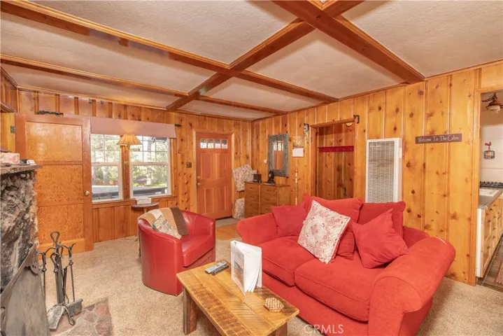 453 Vista Lane, Big Bear, California 92315
