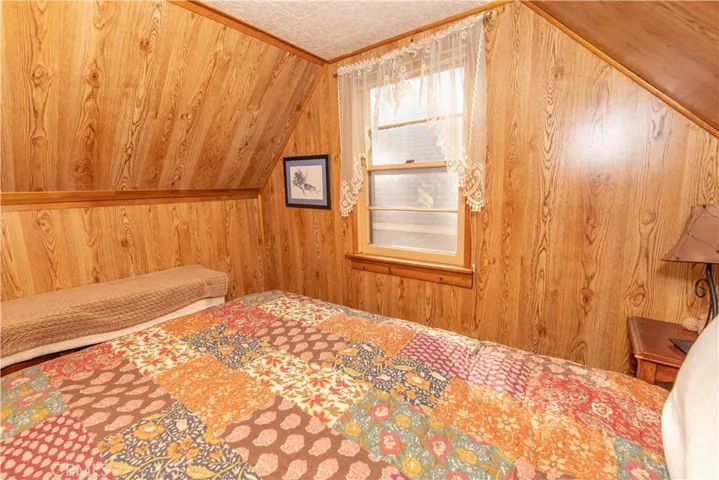 453 Vista Lane, Big Bear, California 92315