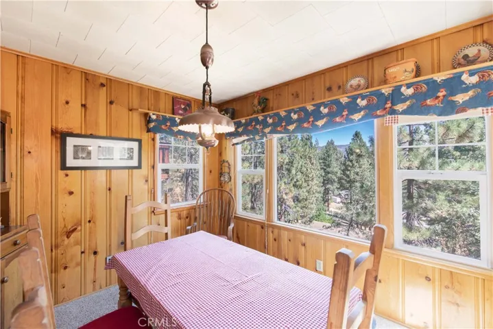 453 Vista Lane, Big Bear, California 92315