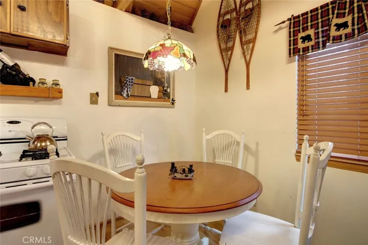 662 Maple Lane, Sugarloaf, California 92386