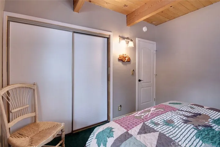 662 Maple Lane, Sugarloaf, California 92386