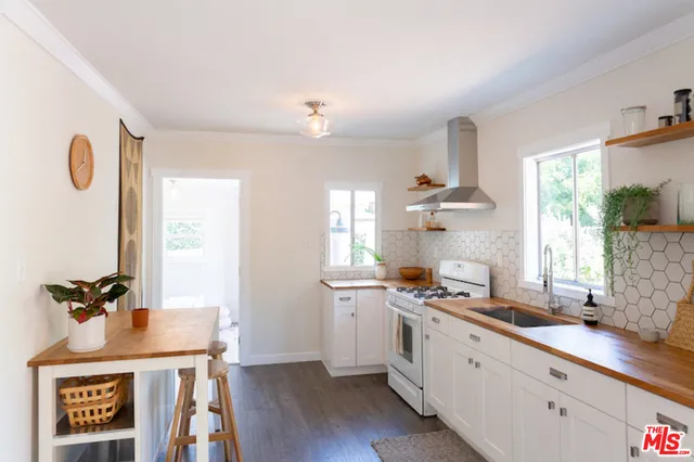 309 Newland Street 1/2, Los Angeles, California 90042