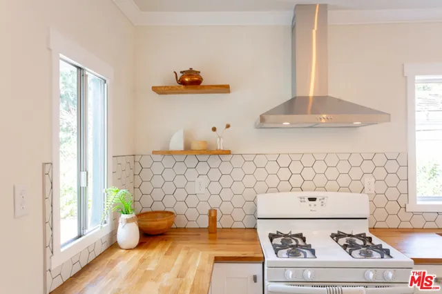 309 Newland Street 1/2, Los Angeles, California 90042