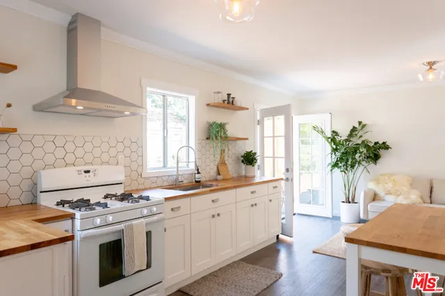 309 Newland Street 1/2, Los Angeles, California 90042