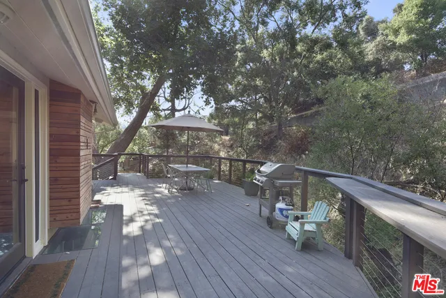 1178 N Topanga Canyon, Topanga, California 90290