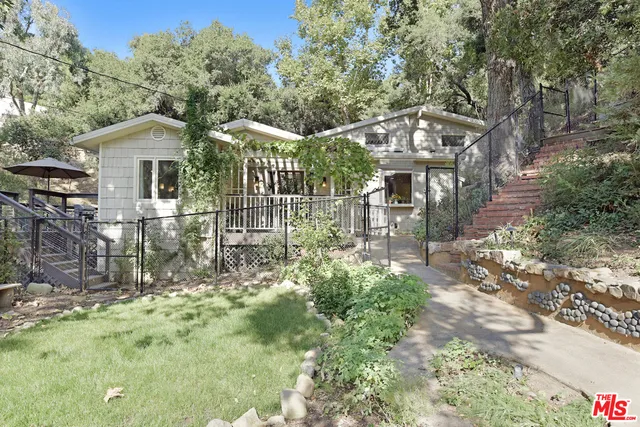 1178 N Topanga Canyon, Topanga, California 90290