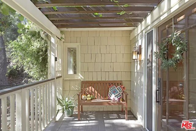 1178 N Topanga Canyon, Topanga, California 90290