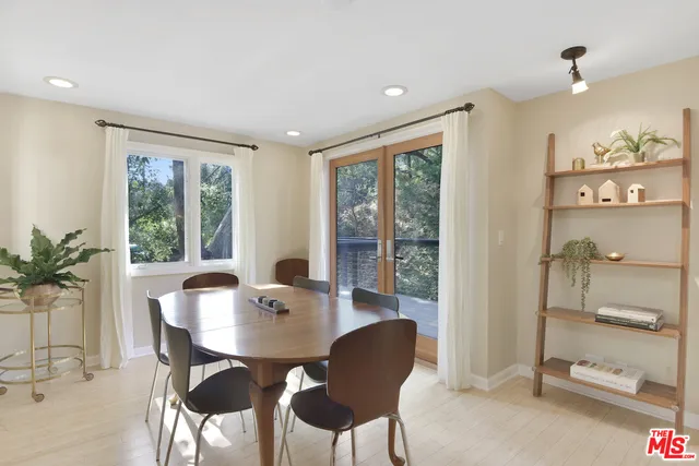 1178 N Topanga Canyon, Topanga, California 90290