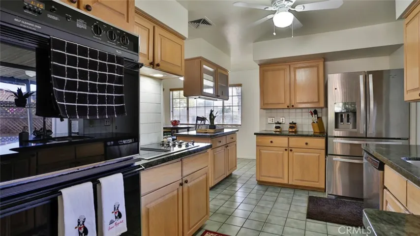 658 E 39th Street, San Bernardino, California 92404