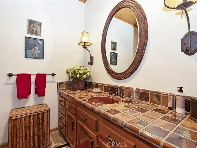 364 Golf Course Road, Lake Arrowhead, California 92352