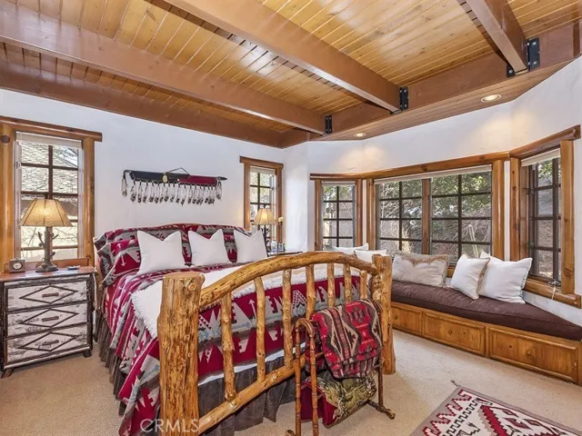 364 Golf Course Road, Lake Arrowhead, California 92352