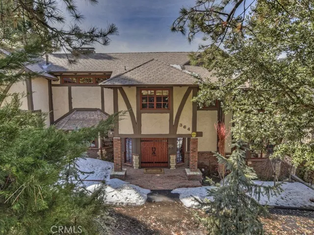 364 Golf Course Road, Lake Arrowhead, California 92352